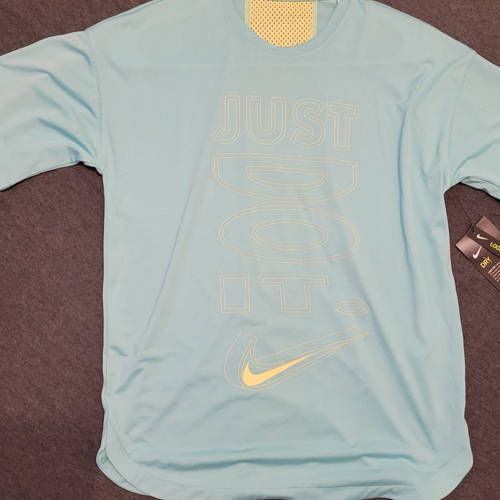Girls Shirt Nike Light Green And Yellow Size Large